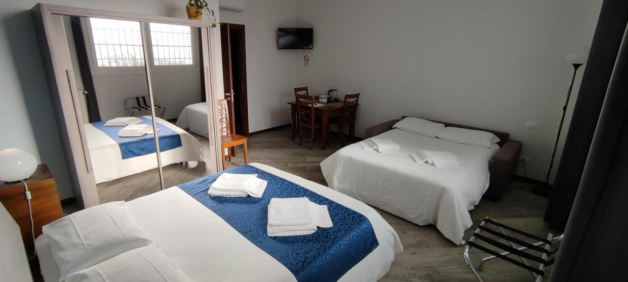 Sansirofiera Rooms Milán Exterior foto